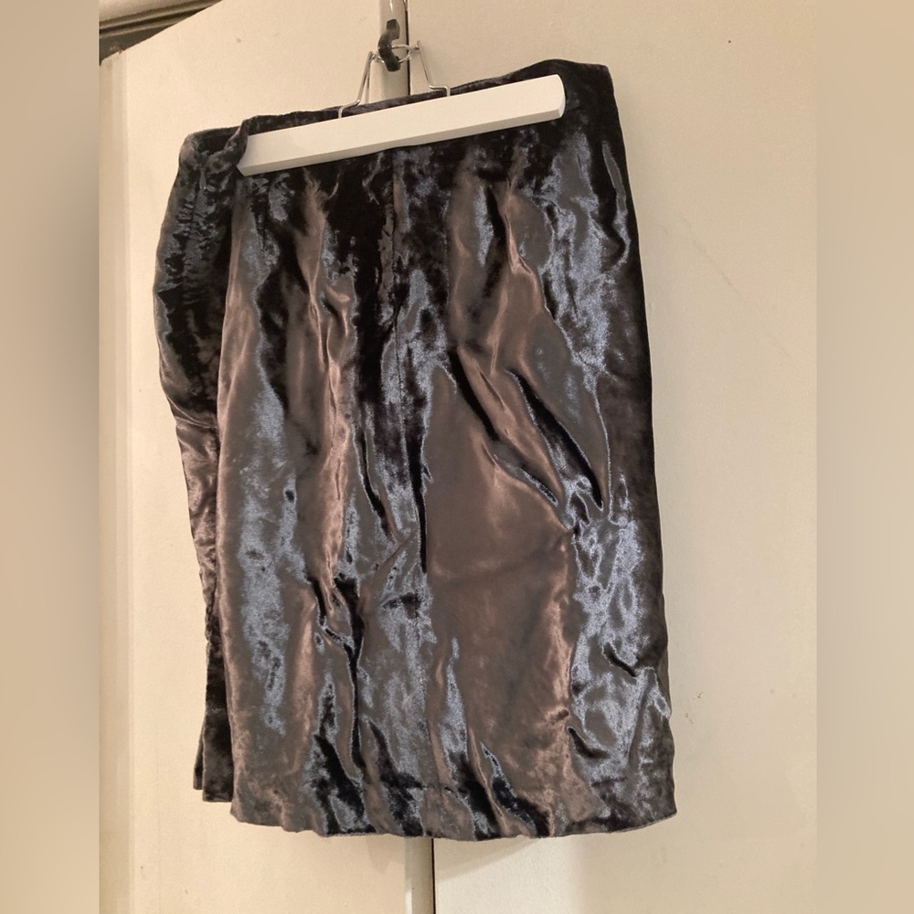 Identify crushed velvet skirt